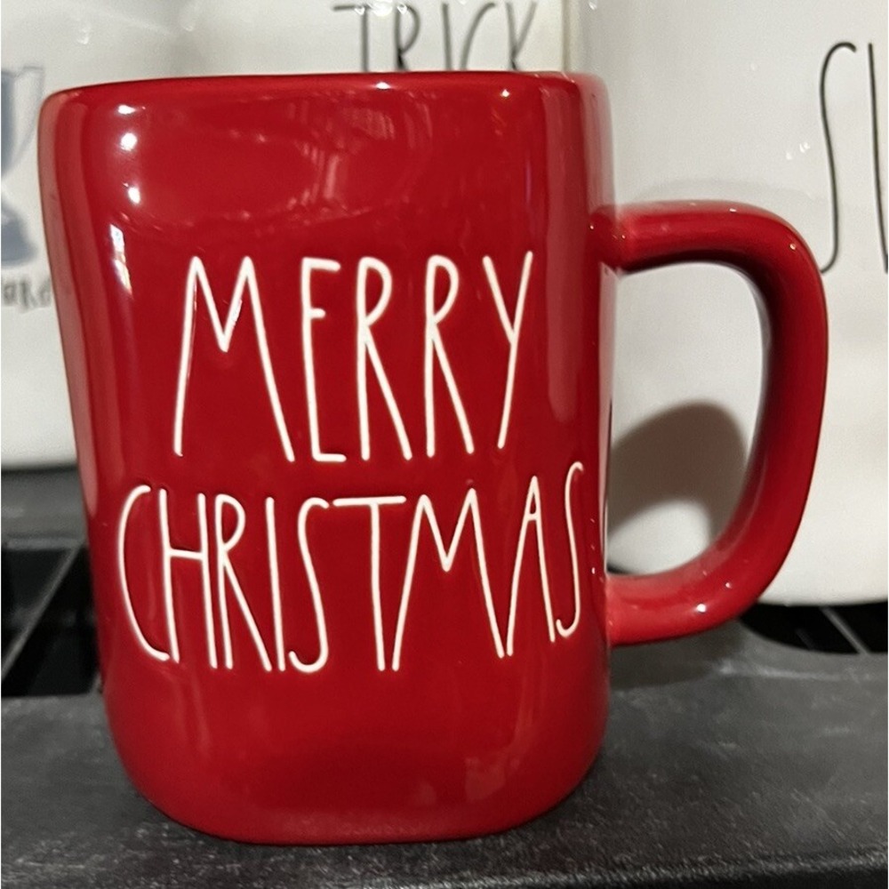 RAE DUNN Holiday Christmas Red MERRY CHRISTMAS Large Mug *